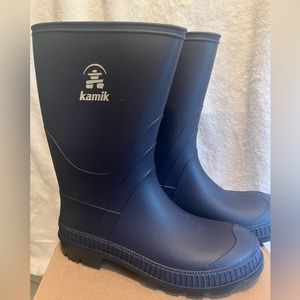 Never worn, in box, Kamik Stomp rain boots